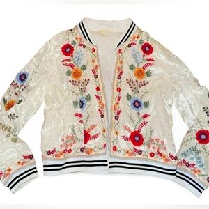White velvet Sweater/Jacket from Ruby Vava 🤍💐